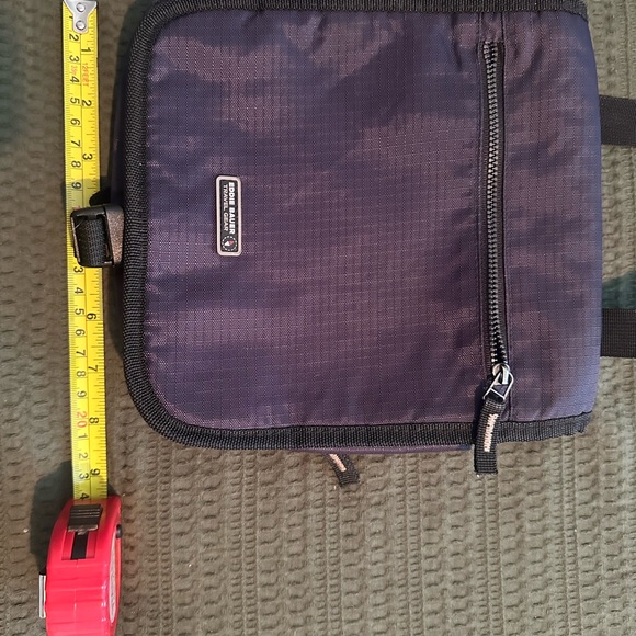 Eddie Bauer Travel Gear black Crossbody purse/Bag - Picture 10 of 10